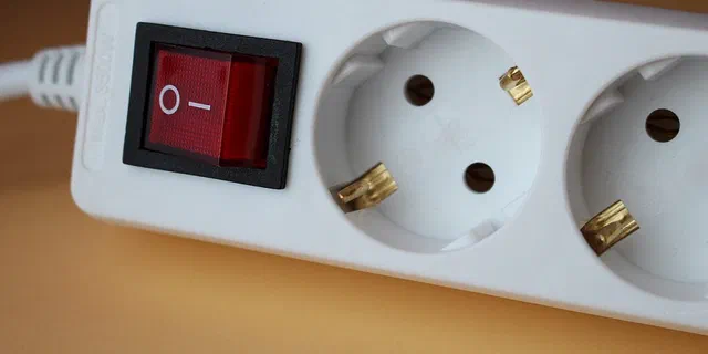 Zwischenstecker